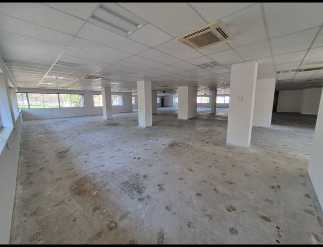 686M² OFFICE TO LET IN WOODMEAD